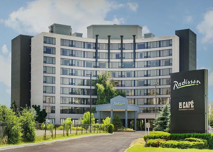 Radisson Hotel Toronto East Avec Terrain de Golf