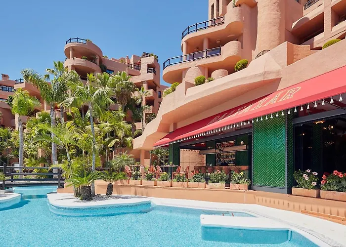 Bahia Beach Apartments Estepona