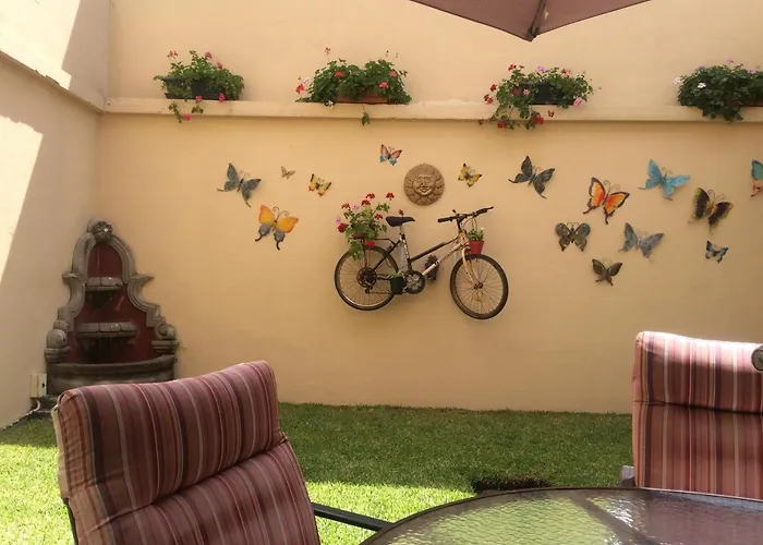 Hostal Los Lagos Inn Guatemala City