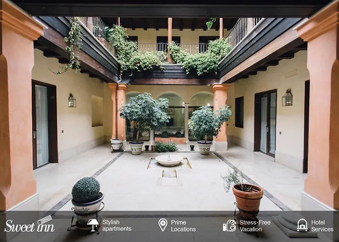 Alameda De Hercules Apartment
