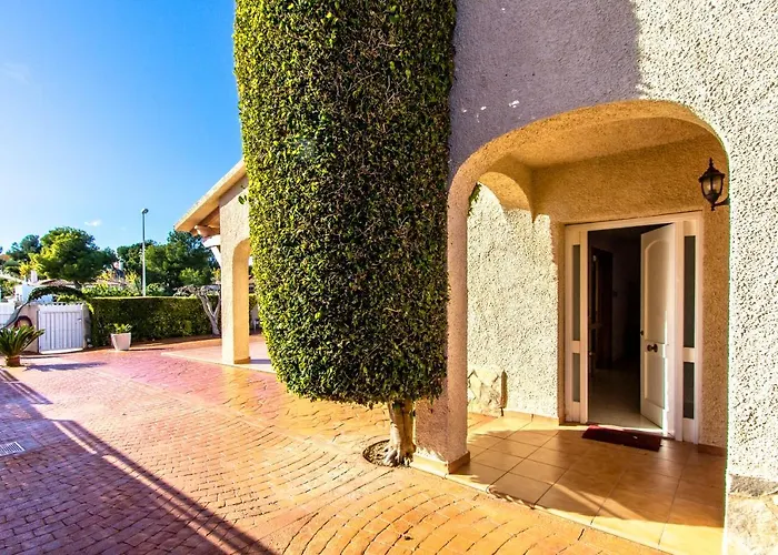 Villa Casa Montse Bara Roda de Berà  admite animales