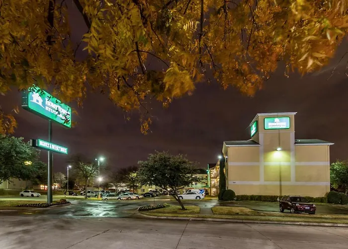 Hometowne Studios Dallas - Fort Worth