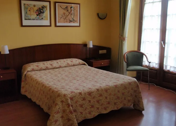 Hotel De La Villa-Arga Avilés
