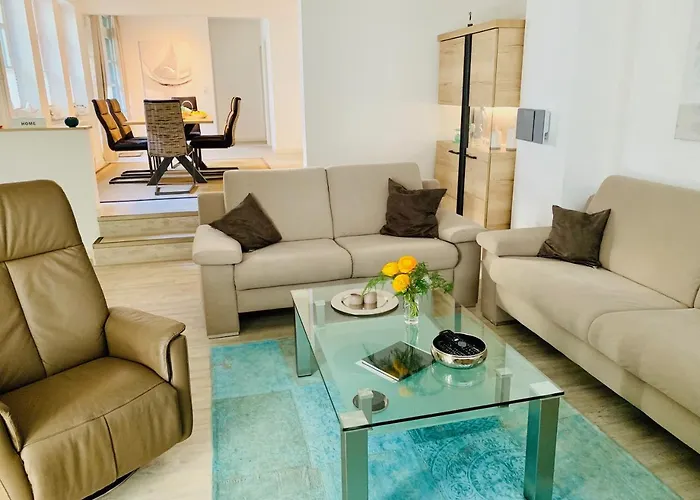 Boutique Fewo1846 - Atrium - Luxurioese Wohnung Mit 3 Schlafzimmern Und Balkon Im Stadtzentrum Flensburg