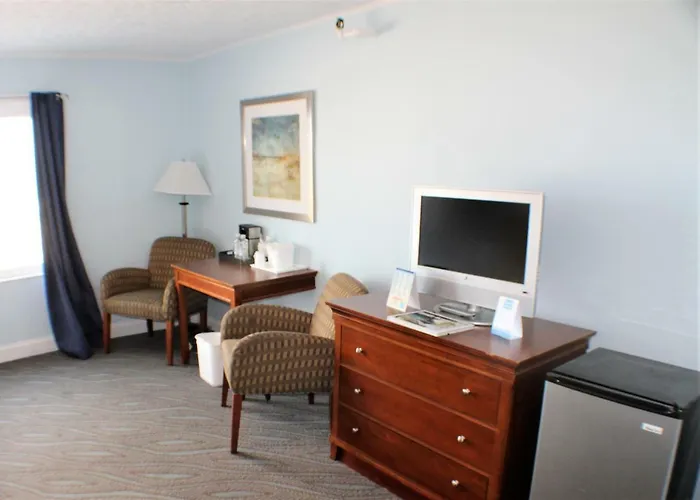 Beach Plaza Hotel