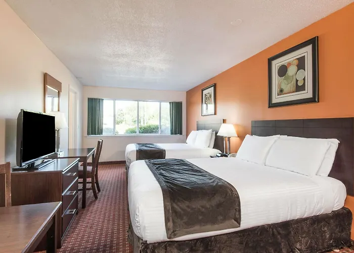 Days Inn & Suites By Wyndham Groton Near The Casinos