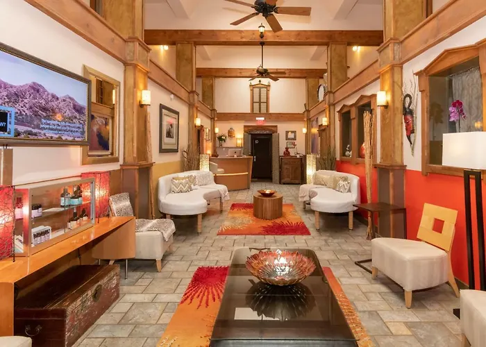Luxx Boutique Hotel