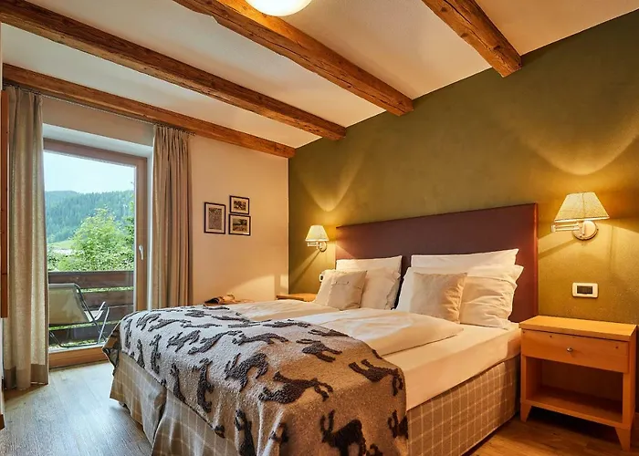 Boetiek Garni Karin Aparthotel Corvara
