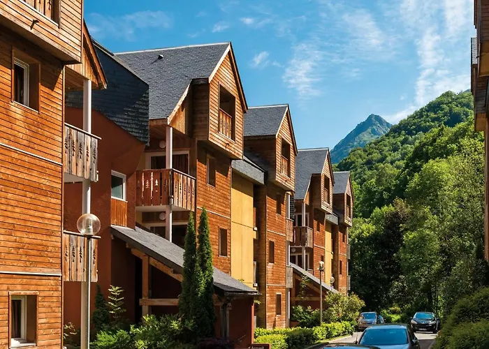 Lagrange Vacances Le Domaine Des 100 Lacs Cauterets