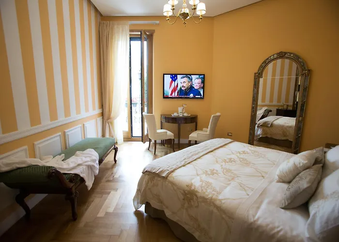 Royal Suite Trinità Dei Monti Roma Con una pista da Golf