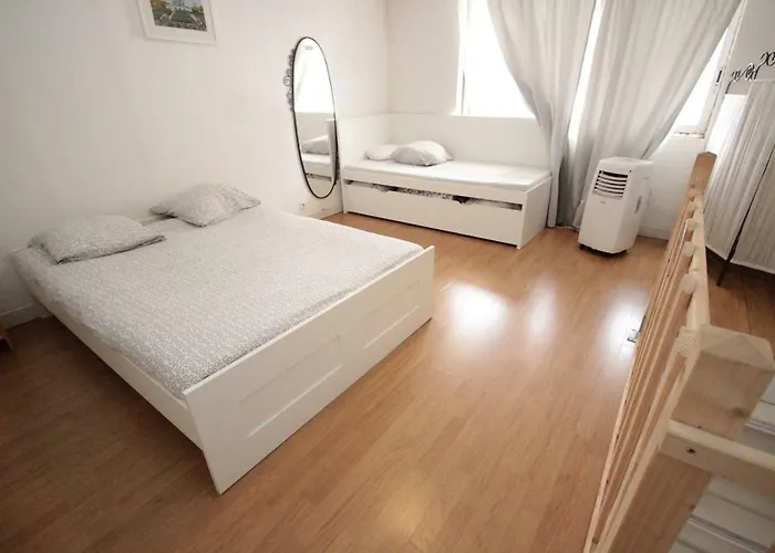Boutique Hotel Ymmo 93500 à Pantin