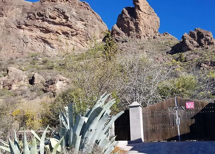 Hostal Hoya La Vieja Rural Tejeda  con Piscina