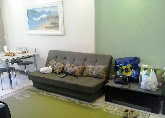 Apartamento Enseada, Guarujá, 3 dorms, 3 banhs, 8 pessoas, 02 quadras da praia, 2 sacadas, 2 vagas de garagem