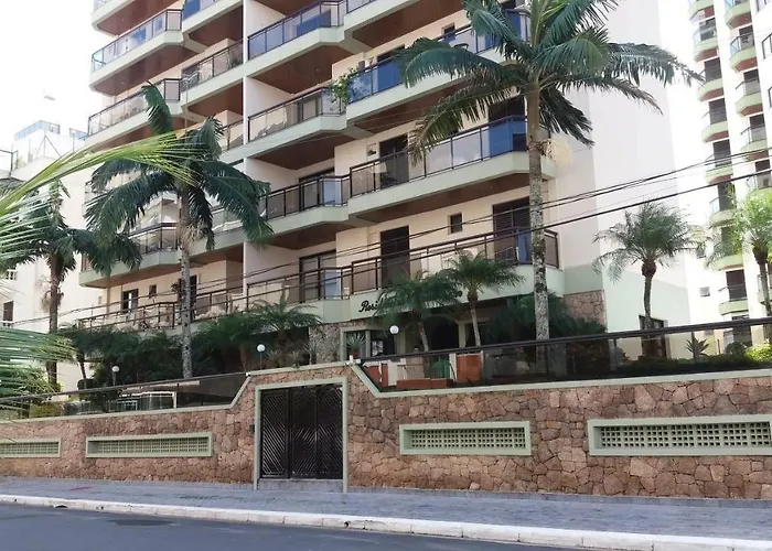 Apartamento Enseada, Guarujá, 3 dorms, 3 banhs, 8 pessoas, 02 quadras da praia, 2 sacadas, 2 vagas de garagem