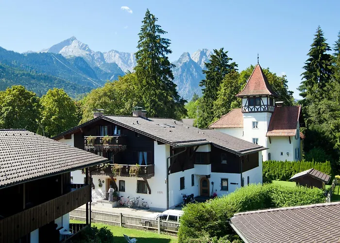 Hyperion Hotel Garmisch - Partenkirchen met golfbaan