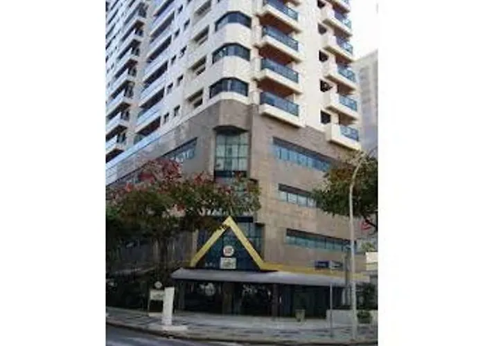 Flats Capitania Varam Pitangueiras Guarujá