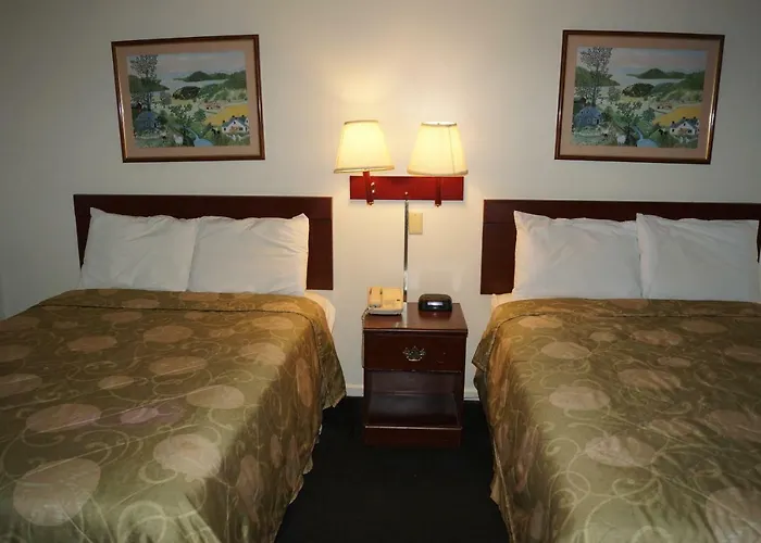 Country Squire Inn And Suites Coshocton