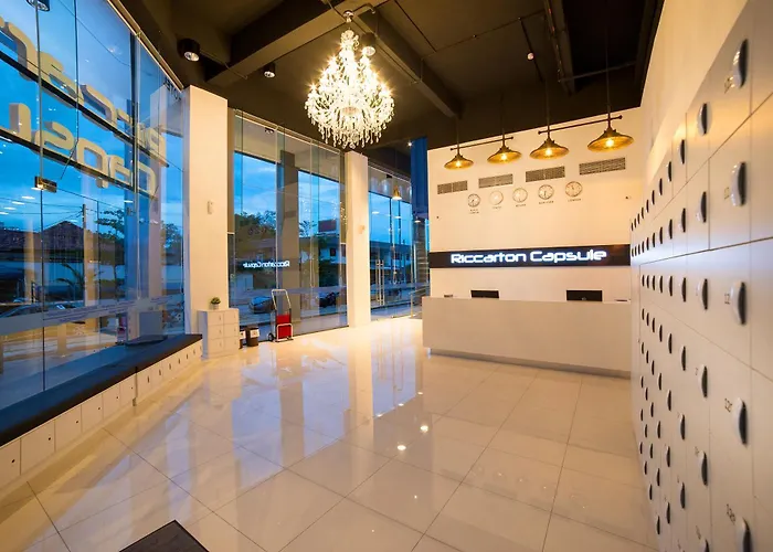 Riccarton Capsule Hotel