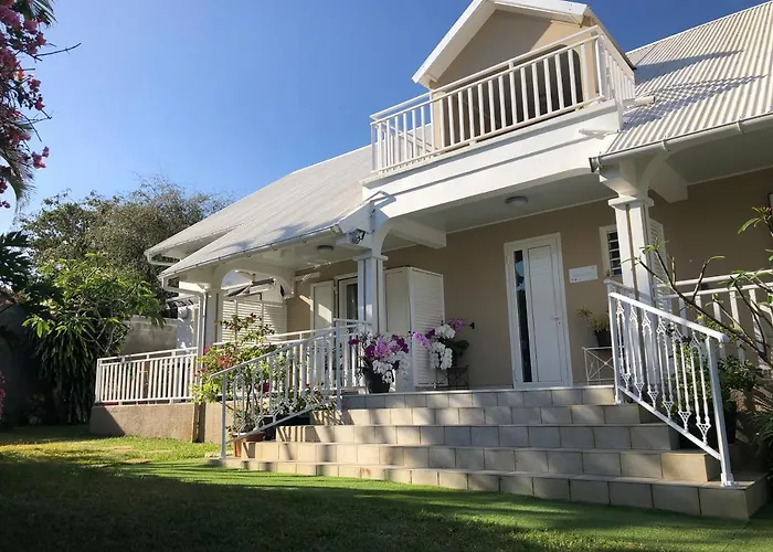 La Villa Maé