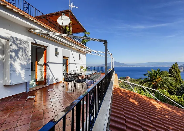 Amore Rentals - Villa Bianca Sorrento privato