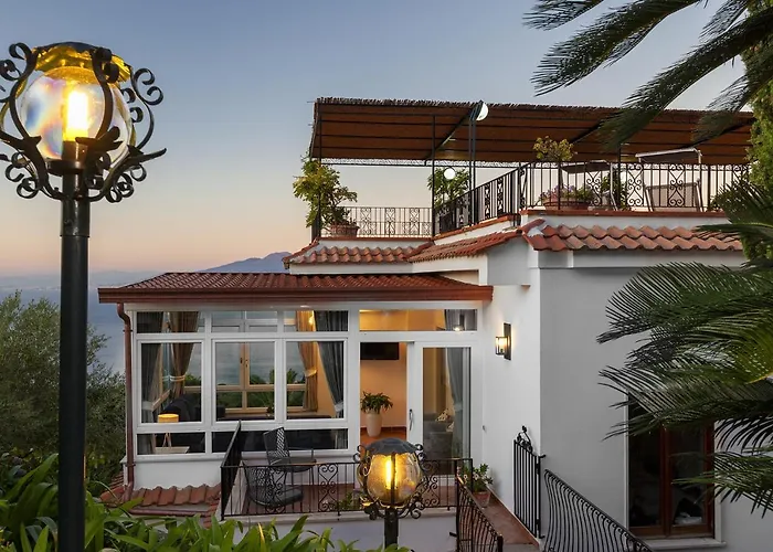 Amore Rentals - Villa Bianca Sorrento privato