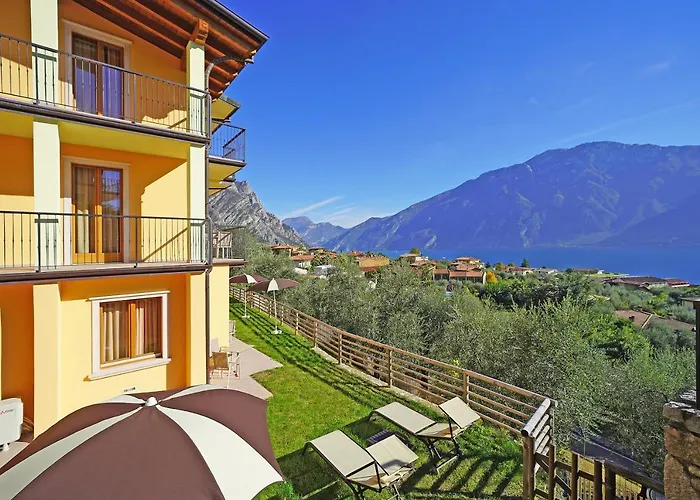 Villa Imelda, Panoramic Apartments With Lake Garda Views