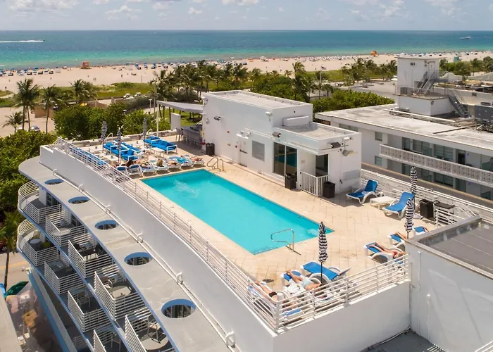 Ocean Drive Apartments With Rooftop Pool, South Beach, Miami Miami Beach