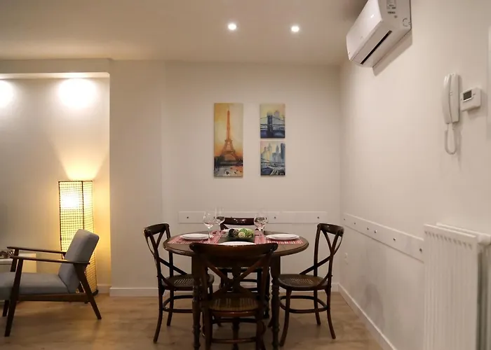 Plaza Monterrey parking opcional by Salamancavacacional