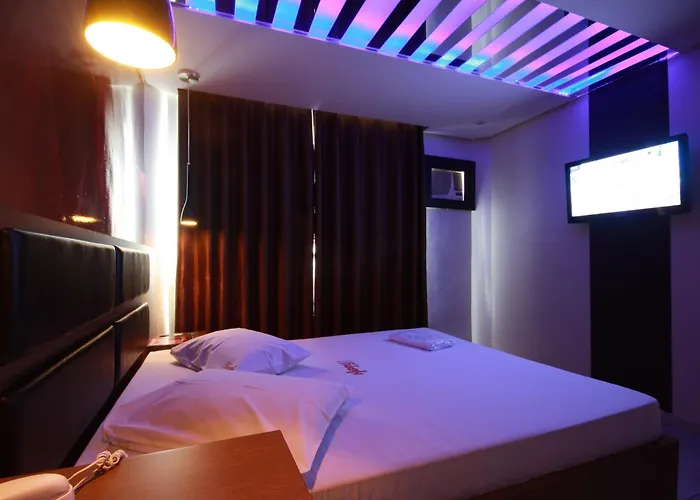 Hippus Motel (Adults Only)