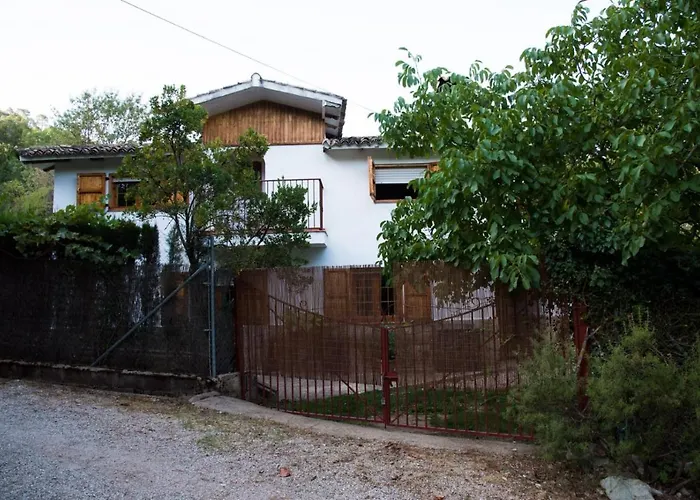 Casa Rural Los Jamones Arroyo Frío con Piscina