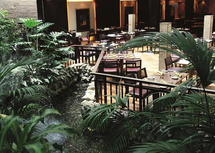 Radisson Blu Resort, Schardscha