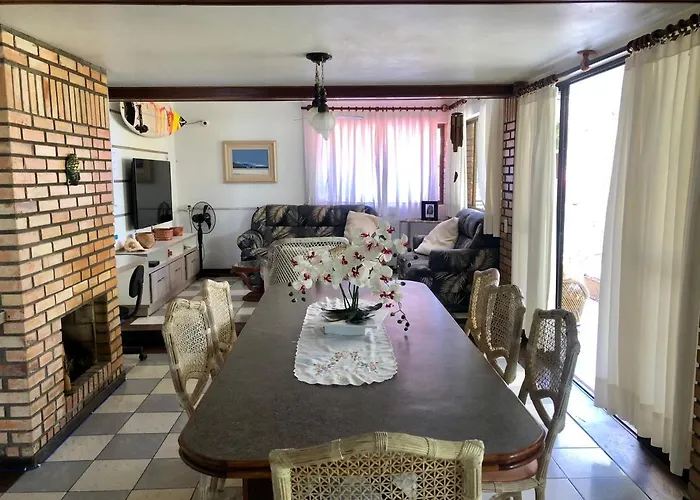 Quatro Ilhas Beach Hostel Bombinhas