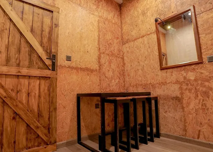 Tuk Tuk Hostel Negombo