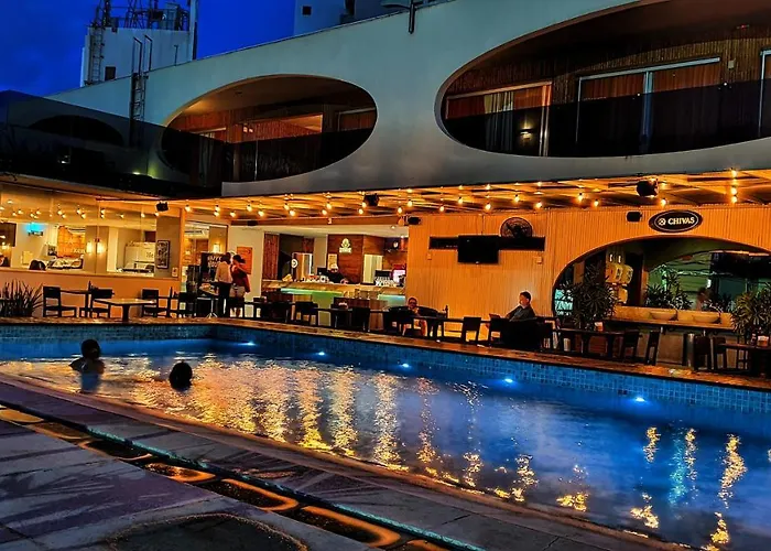 Hotel Cocoon & Lounge