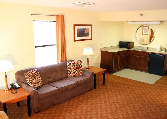 Angel Inn - By The Strip Branson