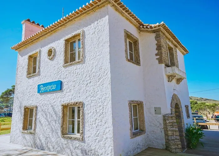 Oasis Backpackers Hostel Sintra Surf