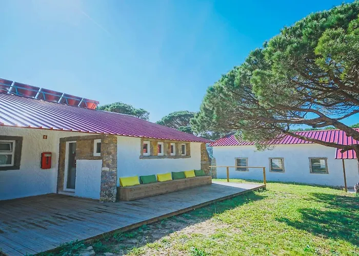 Oasis Backpackers Hostel Sintra Surf Colares